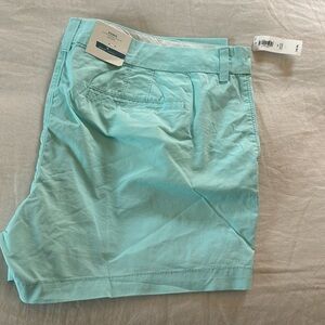 Old navy NWT size 16 tourqouise shorts 3.5” length